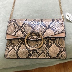 NWT Gorgeous Convertible Crossbody/Clutch